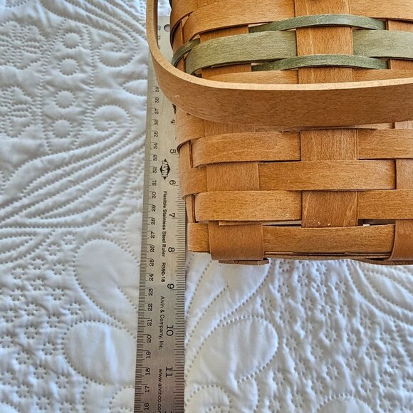 Longaberger Yankee Candle Handmade Basket With Candle and Made with Love Charm - Picture 9 of 15